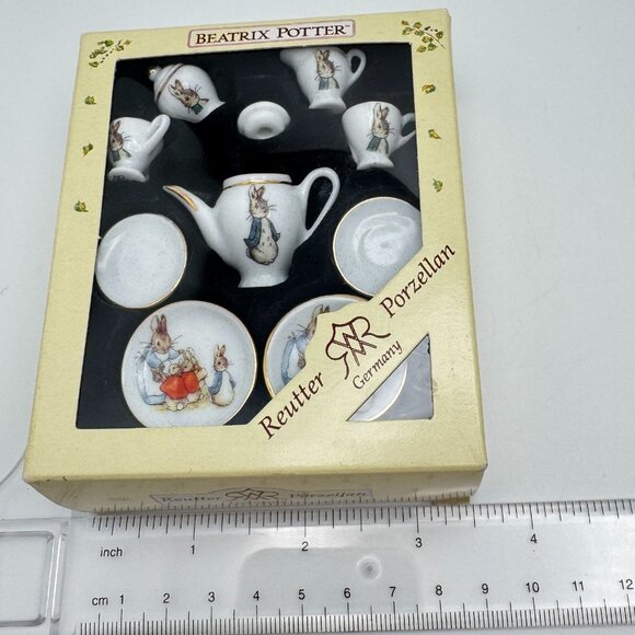 Beatrix Potter Reutter Porcelain Germany Vintage 10 Piece Mini Tea Set NIB - Picture 3 of 14